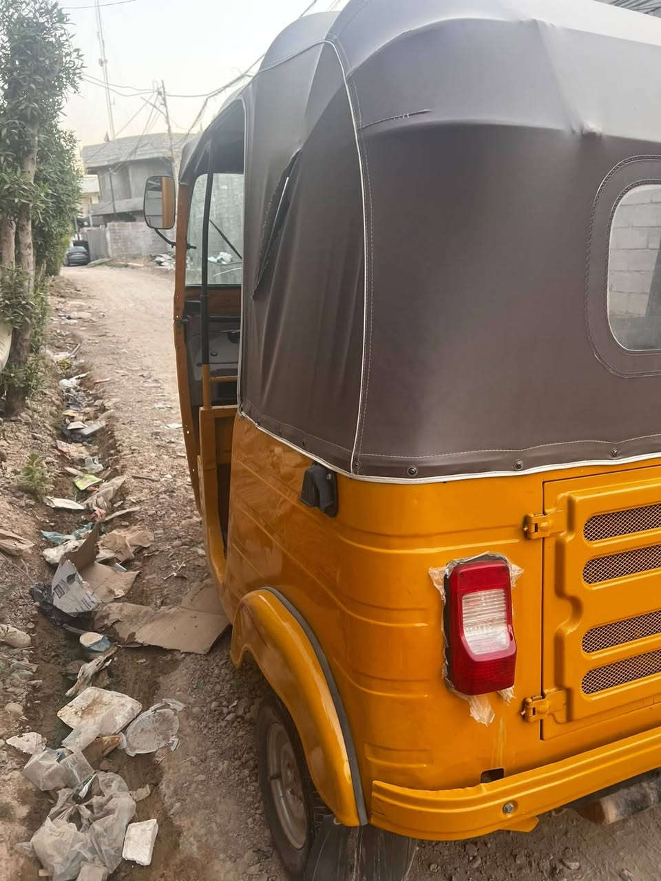 سلام عليكم تك تك البيع الموديل 20 تك تك كفاله  كشر ومحرك رقم وسنويه انكليزي  رقم بغداد ثاني يوم التحويل

 الاتصال على رقم
***********
