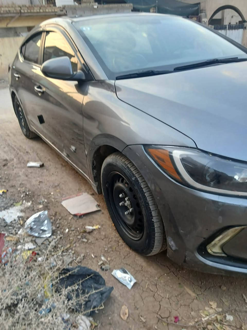 النترا ٢٠١٨ رقم بغداد حادثهه جاملغ وبنيد وبيها صبغ قبق الصندوك جاهزه من كلشي كير محرك تبريد تخم تاير السعر١٠٨ وبيها مجال *********** مكاني الاسكندريه
