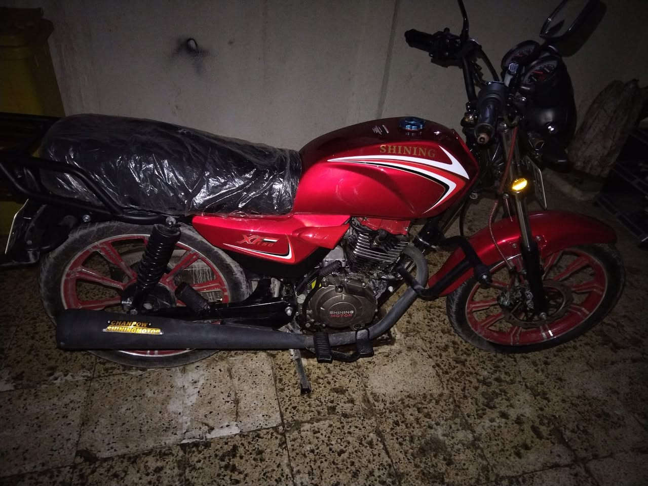 ماطور شاينك للبيع
✔️ نظافة  100/100
✔️رقم موصل  انكليزي 2025 
✔️كهربائيات كلها شغاله 
✔️مابيه اي نقص تحويل ثاني يوم باسم الشركة   
✔️ماطور جاهز صارله 15 يوم   
✔️السعر مليون و950 
✔️ العنوان 📍 موصل حي التحرير  الاتصال على الارقام فقط بدون رسائل 

     مع تحياتي للجميع 

اتصال 📞***********

اتصال 📞 ***********
