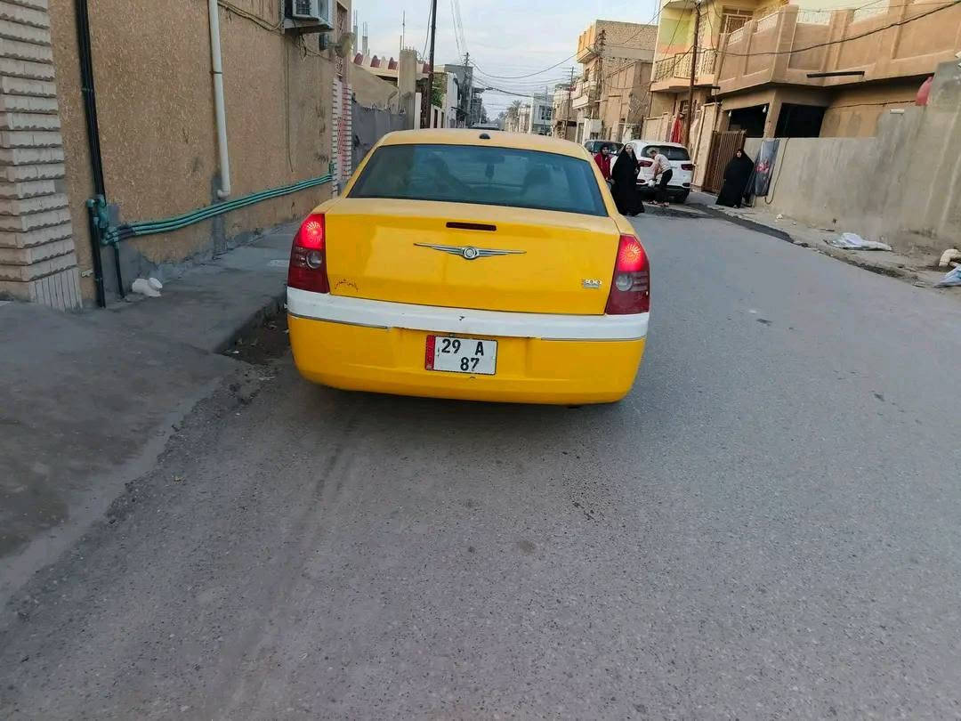 اوباما 2010 للبيع جاهزه من محرك وگير وحداديه السعر 115 سياره خير من الله السياره ب اسمي تحويل ثاني يوم العنوان واسط الصويره رقم الهاتف  ***********
