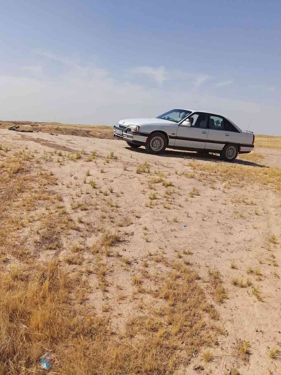 سلام عليكم اوبل اوميكا مديل 91 رقم اربيل رقم دولي جديد بس سنوية صاقطة سنتين شرط تحويل وغرامات سيارة كير شرط محرك بي تنقيص بس رنكات تريد رحمة الوالديكم المايشتري لايكسر بل سوك السوك كلشي بي سيارة مال بييت سيارة صبغ مامصبوغة عل بلادي جامللغ امامي بي شبر مكان صبغ الباقي شرط شركة مابيها صبغ حجم محرك 20 سعر 40 بي مجال شوية ***********
