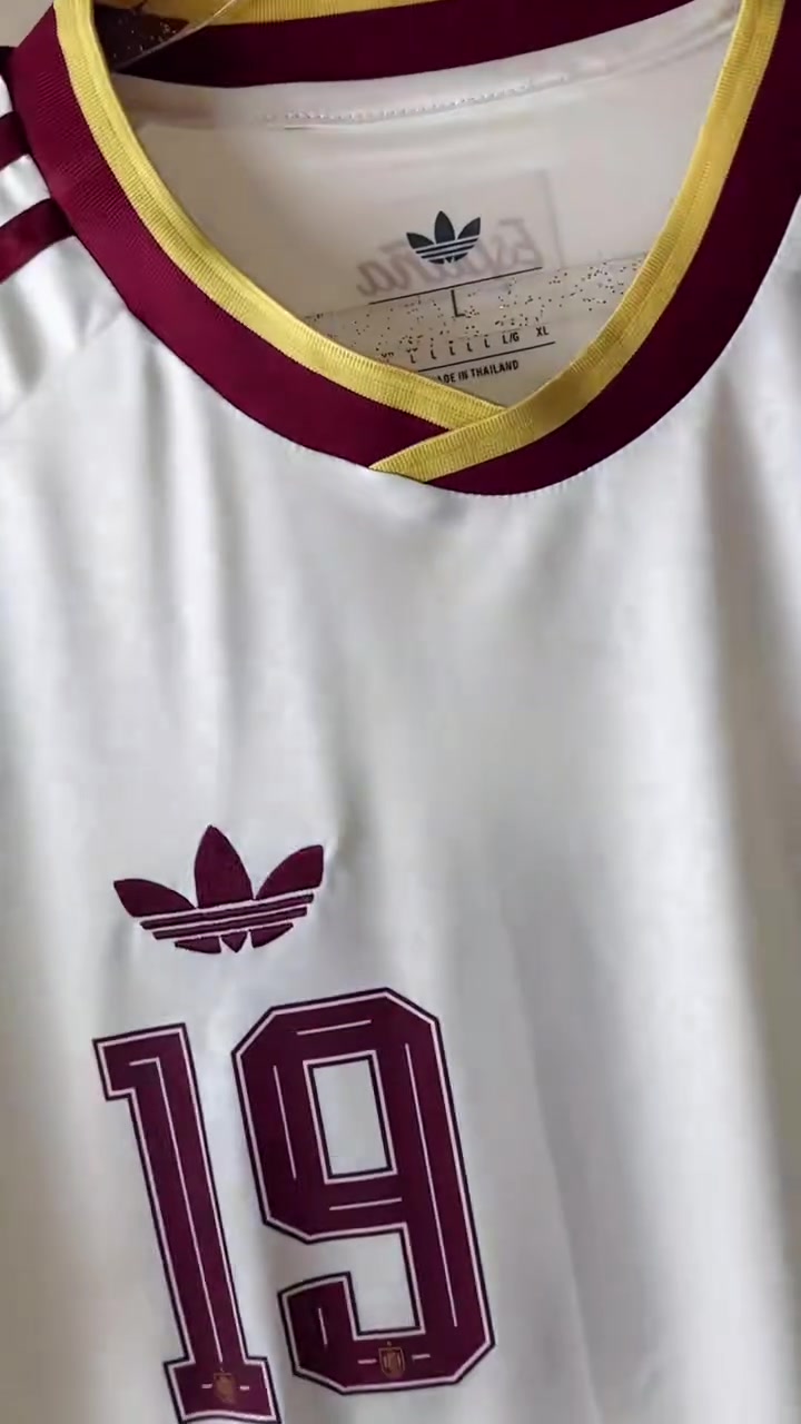 ⚽️متوفر أطقم رياضيه كلاسيك وجديد 2026
جميع القياسات

📍متوفر طباعه اسم ورقم حسب الطلب 
📍متوفر توصيل كافه محافظات العراق

دريسات_رياضية #كأس_العالم_2026 #تيشرتات_كلاسيك #ملابس_رياضية #دريسات_كرة_قدم.


**إذا كنت صاحب هذا الإعلان وتريد حذفه لأي سبب، رجاءا أرسل رسالة إلى الدعم الفني**