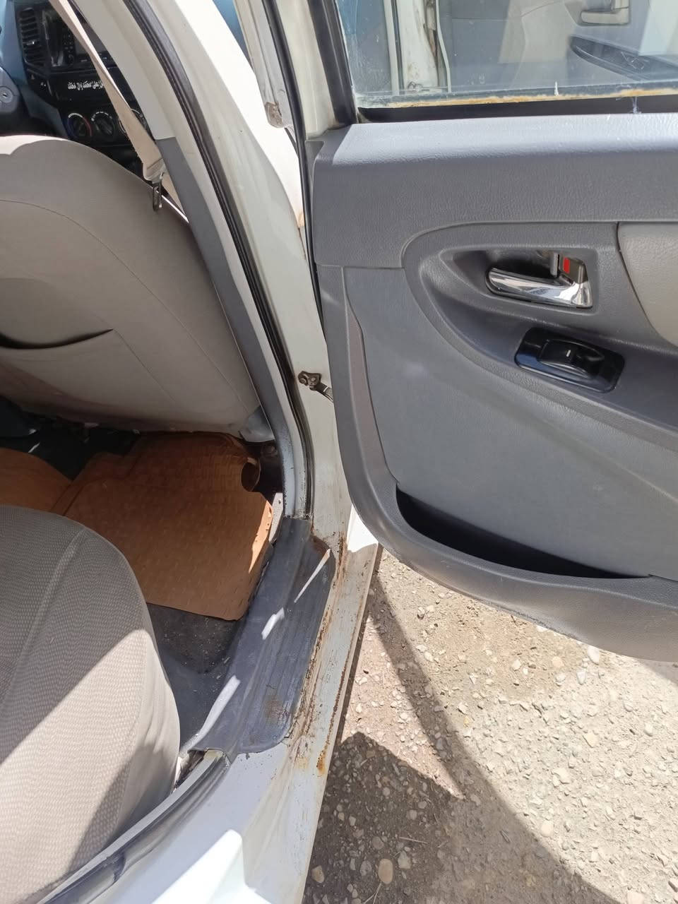 سياره جلي أم كي مصبوغه  موديل ١٣ سياره بسمي شرط مداور
مكينه كير حداديه كهربائيات كلهه شغاله سياره بيهه خياسات جو البيبان  موضحه بالصوره كير عادي تراي وين مايعجبك 
بيهه كرصه بسلف للفلاوين ويطلع رعشه بس بالتحريكه هاي تفاصيل السياره كلهه سعرهه ٣٠ وبيهه مجال بسيط 
مكان السياره ناصرية  قضاء الغراف ‏‪***********‬‏
