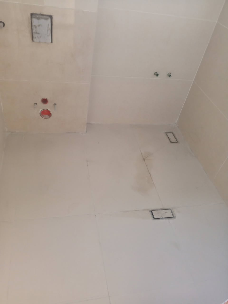 سلام عليكم خوان جاهزين لي عمل سراميك مرمر سكريت تصفير جدران شغل بل ماده والخبط جهزين لي عمل مسابح ديكورات حداق شغل درجه الاله  *********** ***********
