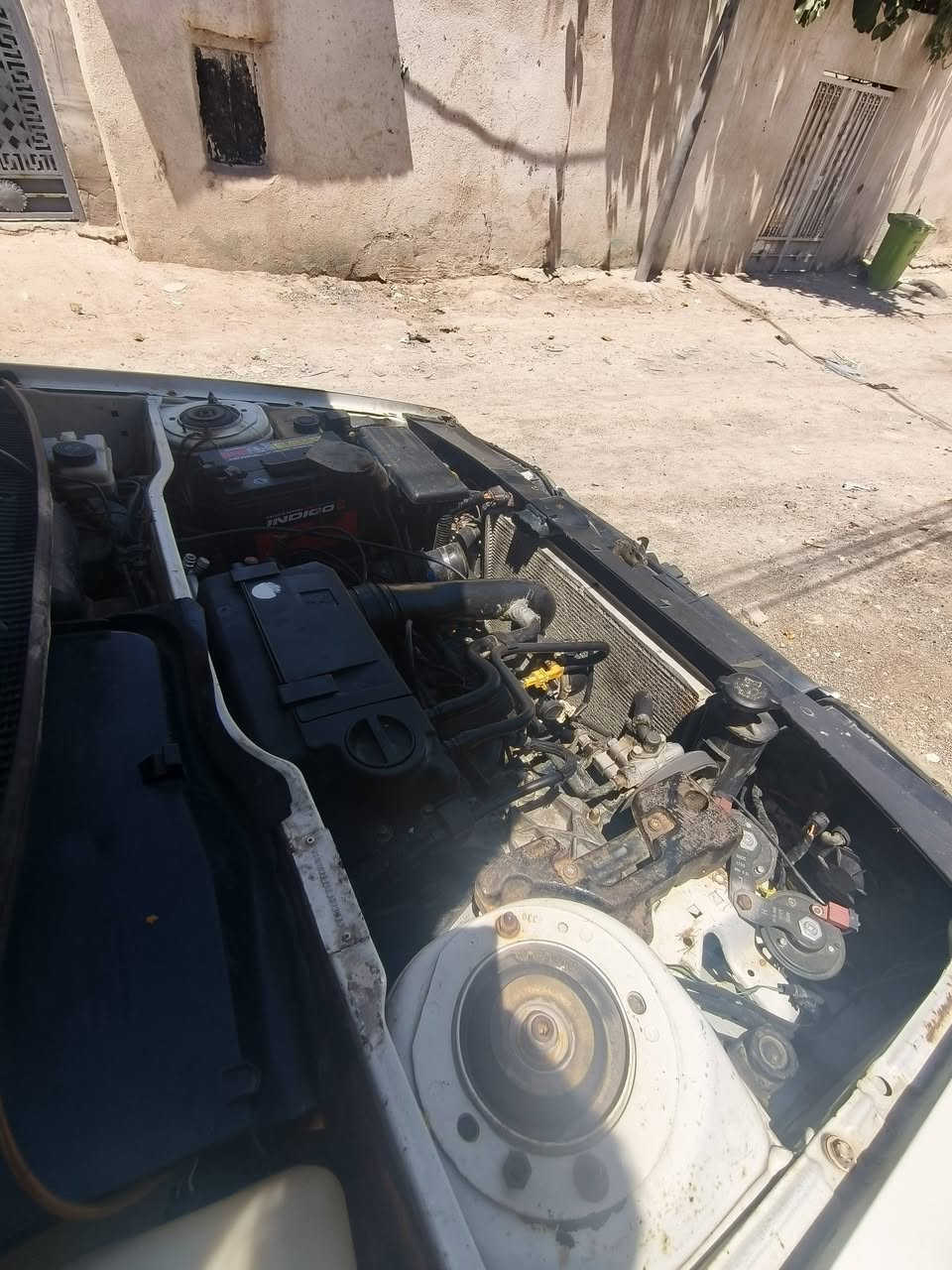 سلام عليكم بيجو 405مديل 2013 رقم بصره سنويه منتهيه تحويل ثاني يوم سياره جاهزه تبريد تدفئة كله شقال محرك كير جديد حداده جديده  سعر 27 وبيهه مجال مكان سياره بصره زبير محلت شمال ***********
***********
