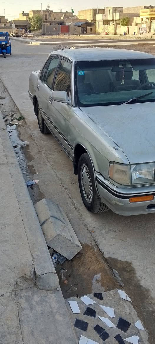 سلام عليكم تيوتا كصيف موديل 92بسمي بغداد ونجي كارتون انكلزي كفاله عامه شرط مكينه وكير وحداديه تخم تأير جاهزه تحويل رقم انكلزي مكان ناصريه غراف بيع مراوس حسب القناعه
*********** ناصرية, ذي قار
