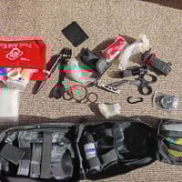 حقيبة اسعافات • سفرات • كامل