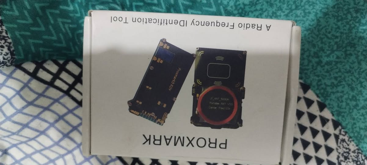 هذه اسعار المفرد وفي حالة الشراء شلعة وحدة الاسعار تختلف جذريآ وفي حالة شراء عدة قطع يتم انزال الاسعار وخصم مناسب جدا جدا
قطعة proxmark3  ب 35 الف
قطعه chameleon Ultra ب55 الف 
قطعتين esp32 و esp32 d ب15 الف
قطعة esp32 s3  ب15 الاف
اربع بطاريات نوع فلات مسطحه  3.7v ب10 الاف 
جهاز بيه نظام نثر كاب ايفل  تواين وdeuth ومعزز شبكه يحتوي بكارية وبي ام اس شحن تايب سي ب20 الف 
شاشة oled 0.96 ب5 الاف 
شاشة حمراء 1.8 ب9 الاف 
شاشة راسبيري 1.3 انج  ب20 الاف
قطعتين PN532    ب 10الاف
قطعه مبرمجة ب3 الاف
قطعة رافع وخافض فولتيه بالفين


**إذا كنت صاحب هذا الإعلان وتريد حذفه لأي سبب، رجاءا أرسل رسالة إلى الدعم الفني**