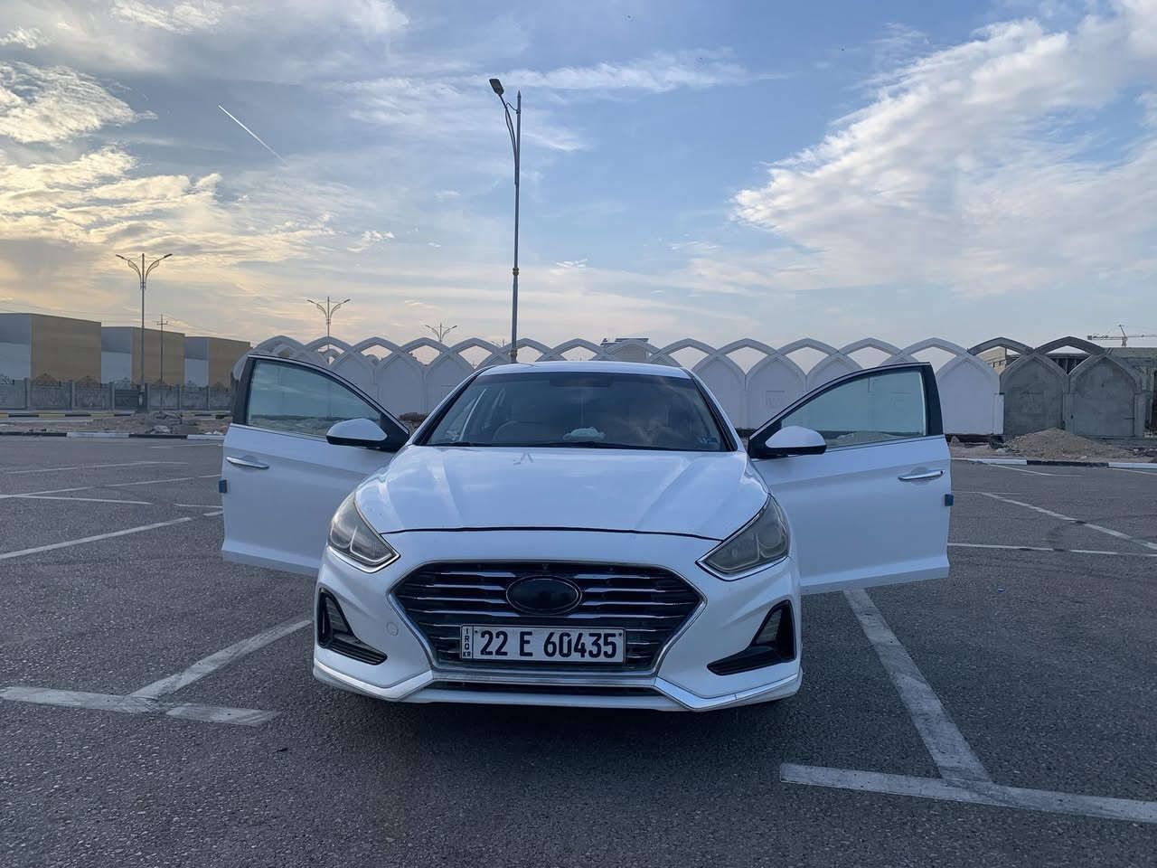 السلام عليكم … سوناتا ٢٠١٩  أمريكي SE محرك GDI 2400  حادثها بنيد بامريكا  رقم أربيل السنوية لنهاية ال٢٠٢٦ تريد تحويل تريد وكاله صور السونارات موجوده وتجي تفحص وبيك خير وتدلل مواصفات نص فول 
تحكمات ستيرن 
رادارات ٣٦٠ درجة 
مانع انزلاق 
كار بلاي
وضعيتين قيادة 
تحكم مرايات كهربائي 
تبريد تدفئه شغال 
كامرة خلفيه 
گير اوتو - عادي 
السياره بالحقيقه احلى من الصور 
السعر 140$
مكان كربلاء المقدسة 
***********
***********
