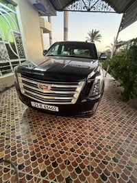 اسكاليد بلاتينيوم • ٢٠٢٠ • ١٤٠٠٠٠ كم