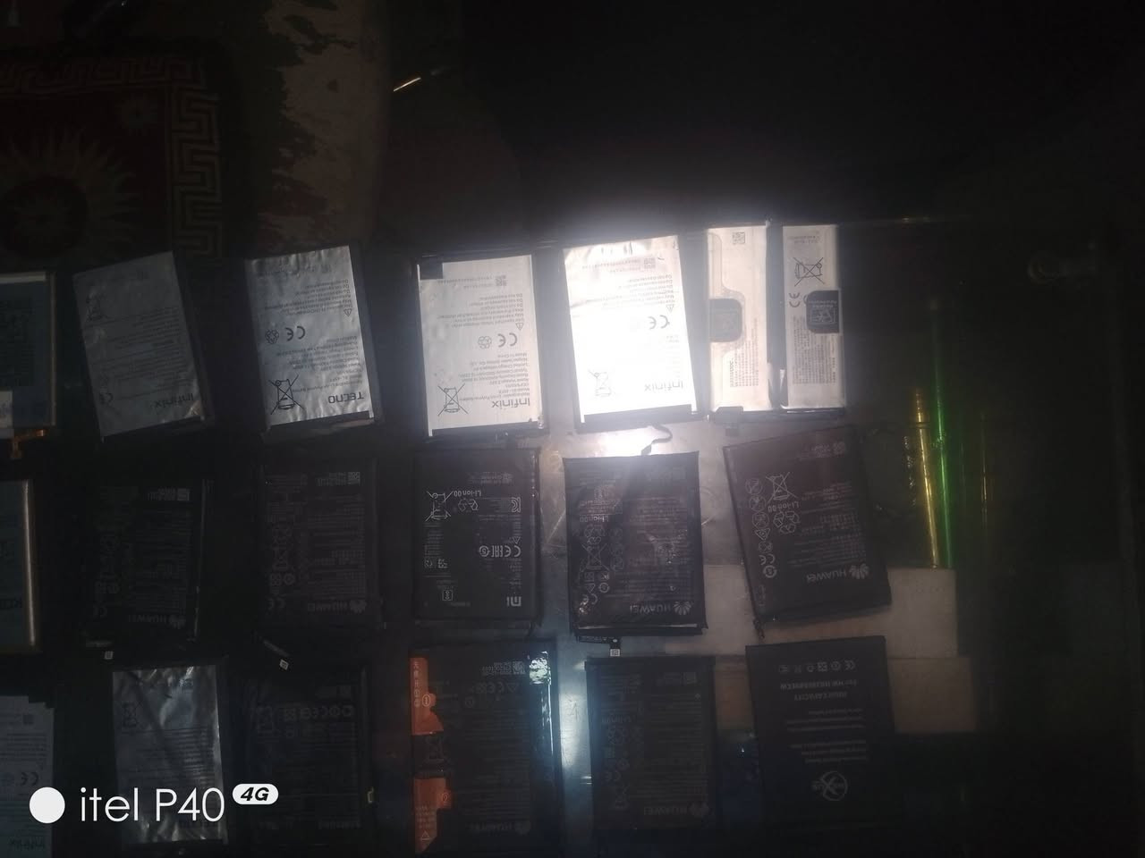 عندي بطاريه مشكل كلهن شغالات
البطاريه ع 3الف شلع مفرد البطاريه ع 5الف
ماعندي توصيل تجي تفحص اوتاخذ 
مكاني الدوره ابو دشير قرب علوه الرشيد مدخل ابودشير قرب السيطره 
***********
***********
