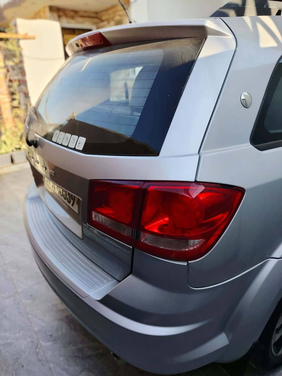 دوج جورني موديل ١٣
سياره بصمه كامله مال بيت 
السعر ١٢٥
المكينه 2400
سياره سبعه راكب
سياره جاهزه
***********
