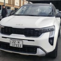 كيا سونيت للبيع اعلى مواصفات تجي مقاعد كهرباء ومقاعد تبريد وفتحة تو كل...