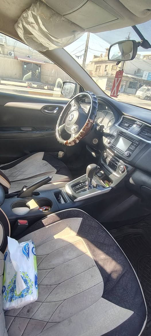 سنترا نيسان موديل 2018 وارد امريكي رقم بغداد حادثها بونيد فقط ودعامية مبدلة مع شخوط بسيطة محرك 1800 اقتصادية تحكم سرعة مابيها اي نقص لايتات زنون نظام سبورت سرعة ونظام تزلق السعر 110 مع مجال بسيط الرقم ***********
