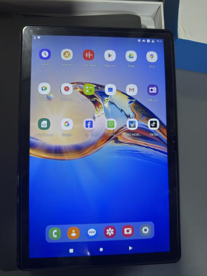 السلام عليكم شباب 
ايباد لبيع ذاكرته واحد تيره 
يشغل بوبجي 60فريم
موصفاته 
قلم تحكم 
كيبورد +ماوس
اسعر 250وبي مجال 
الاتصال 
***********
ملاحظه لاجهاز مستخدم ٣تيام فقط
