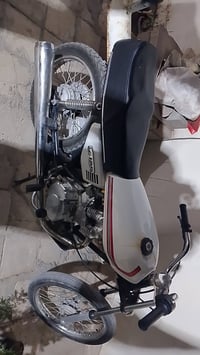 دراجة نارية • تعمير كامل • ناصريه مركز