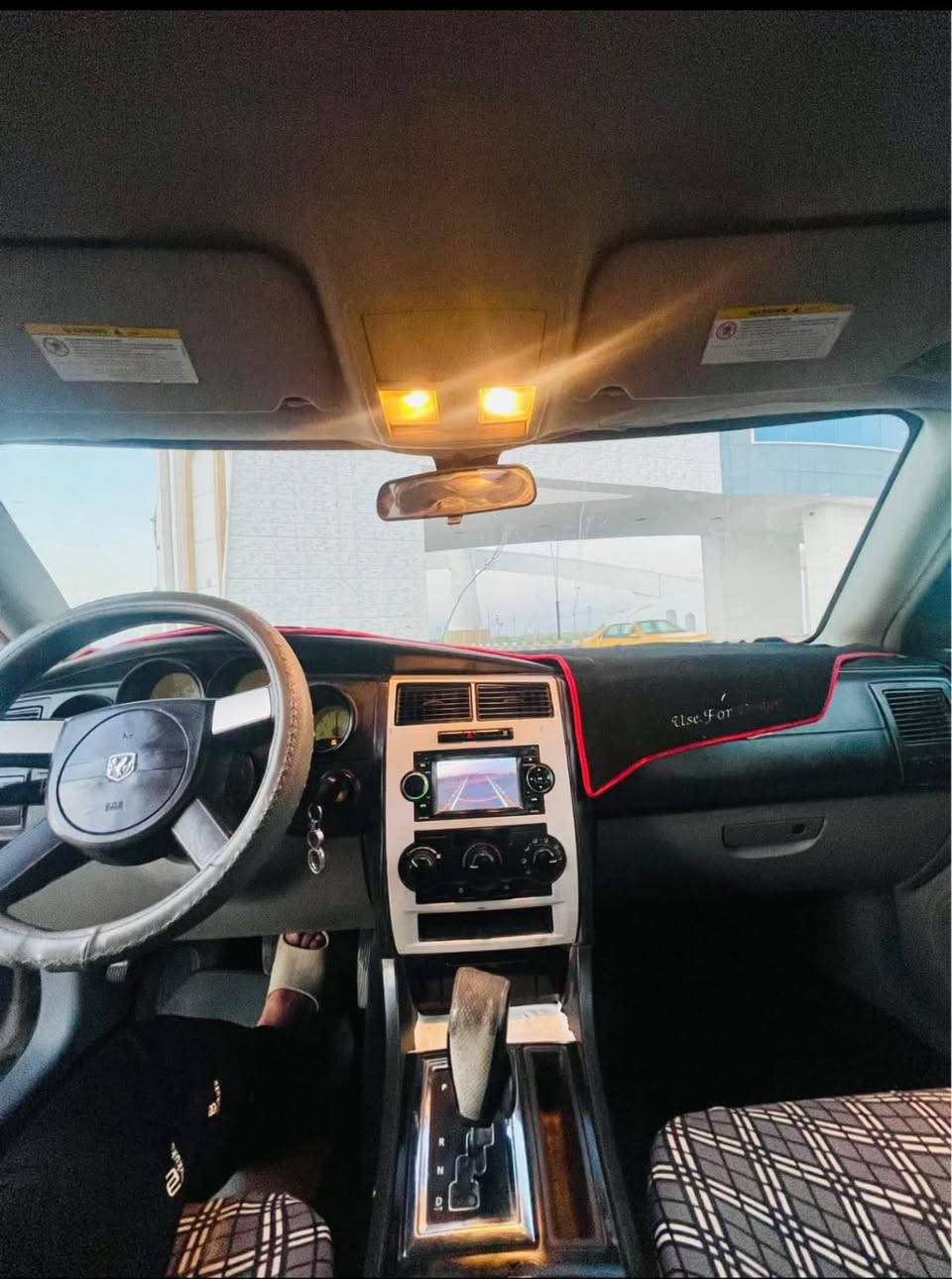 السلام عليكم….
جارجر 2010 متوم بغداد ارقام وسنويه اصليات  
السعر 35$ وبيها مجال 
مكينه وكير وكهربائيات وتبريد … الخ كله بشرط 
المكان ناصريه 
رقم الهاتف ***********
