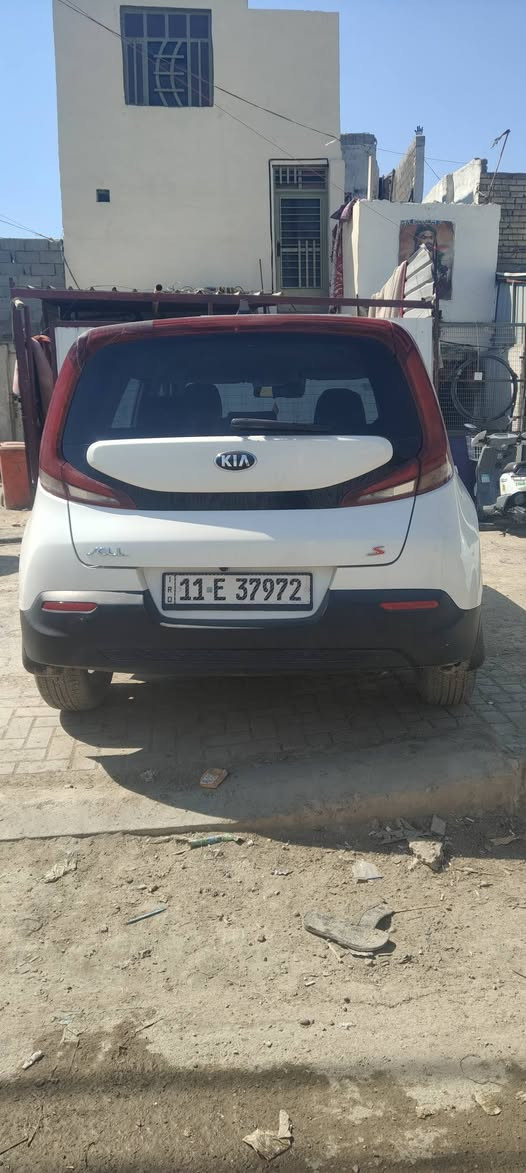 السلام عليكم كيا صول موديل 21 امريكي محرك 2000 دوش بأسمي سنويه 28 السعر 135 وهذا رقمي *********** عنواني بغداد باب الشيخ
