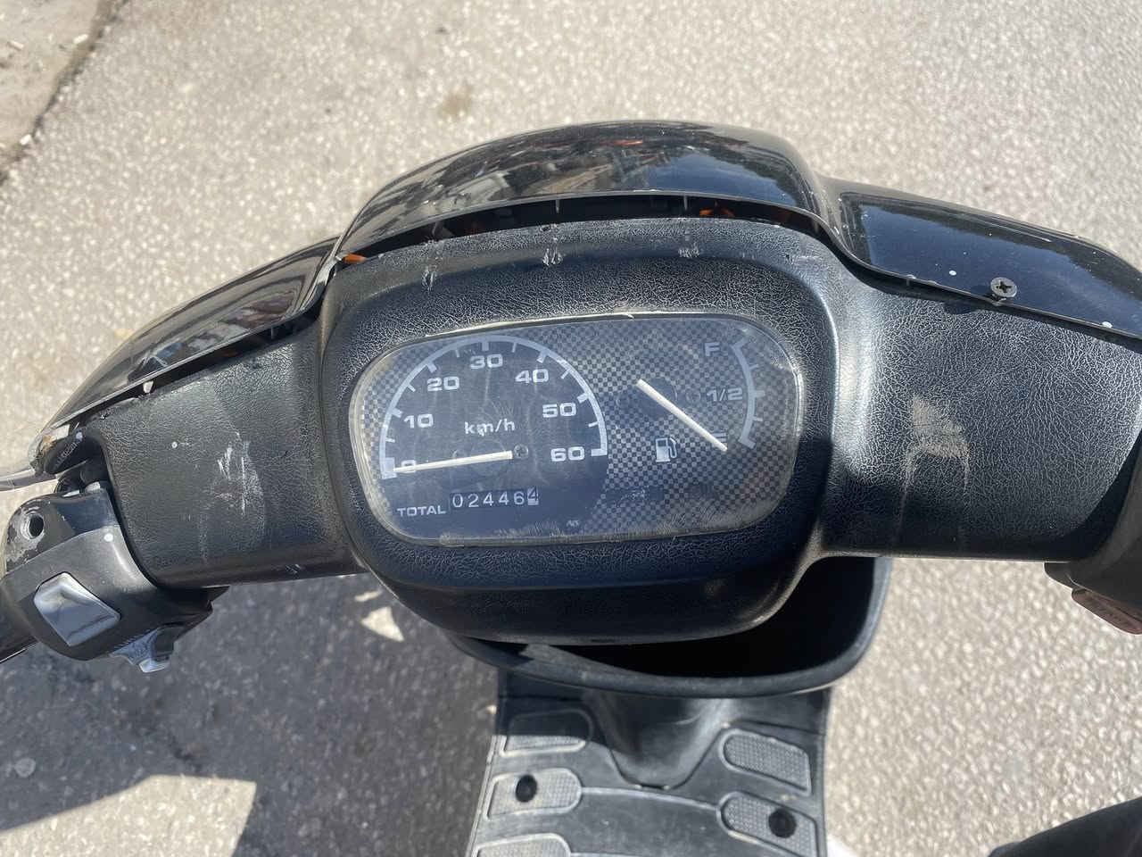 السلام عليكم دراجه بطه البيع حلوه الدراجه نضيفه مفتوحه مره وحده سلف تشتغل ما نقص بيه اي شي  السعر 275وبيه مجال مكان كربلاء للاستفسار 
***********
