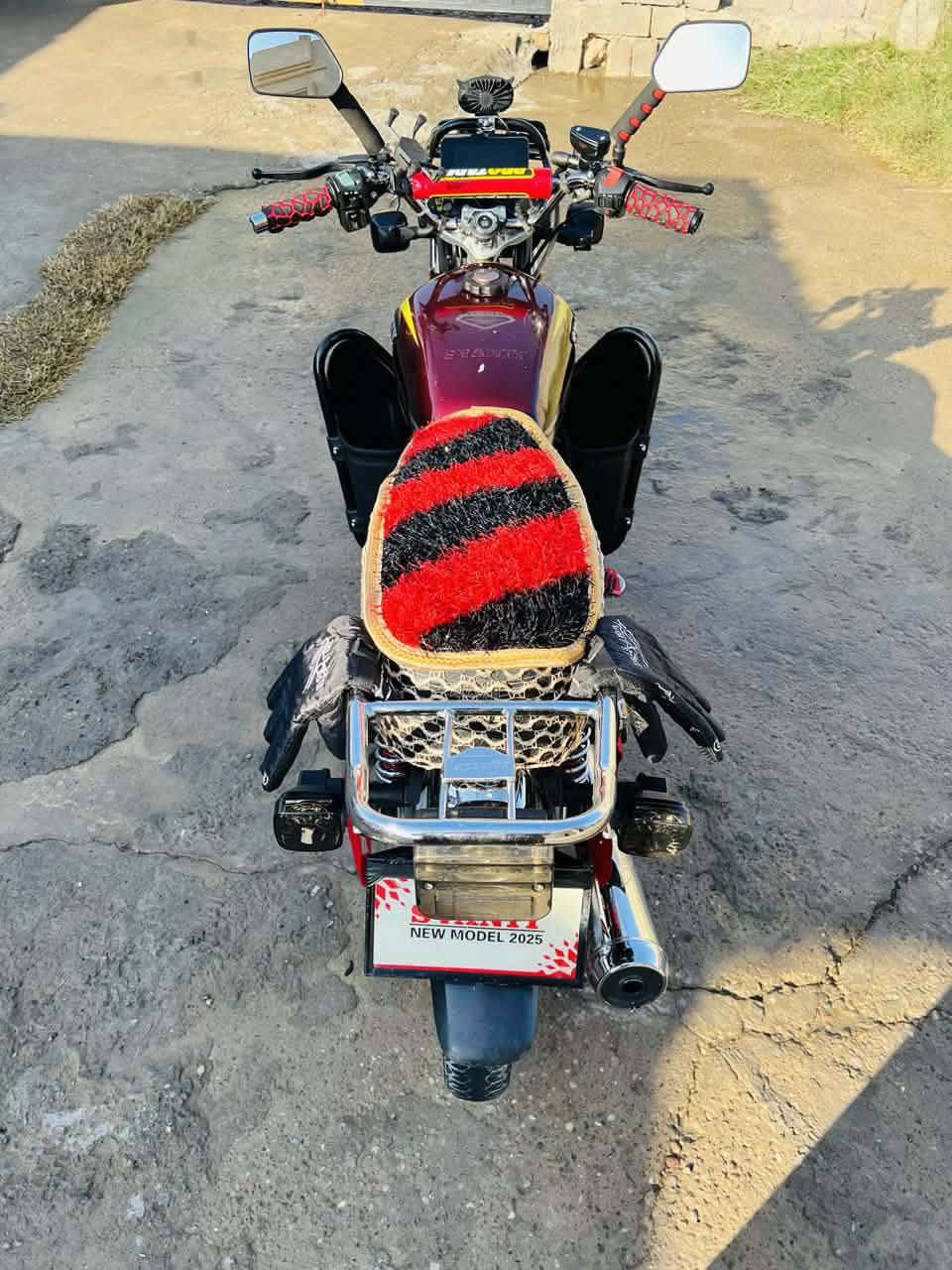 ((((مكلف بالنشر)))) 
السلام عليكم
موطور سافين موديل ٢٠٢٥ للبيع 
موطور جاهز من كلشي 
ما تحط عليه برغي 
منفيس كارتوني
السعر ٨٠٠ وبيه مجال شي قليل 
الرقم ***********
(((((ملاحظة مكلف بالنشر)))))
