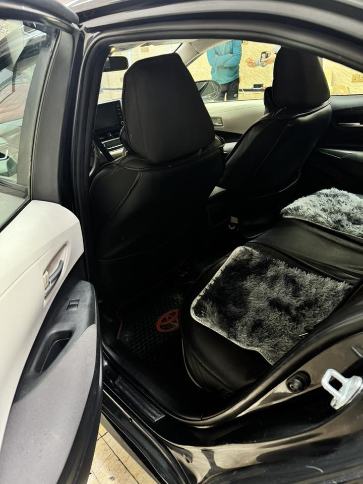 السلام عليكم كورولا وارد امريكي موديل ٢٠٢١ مواصفات LE محرك 1800 رقم اربيل هزه جديدة ماشية ١٤٤٠٠٠ مكانها بغداد الكرخ حادثها موضح بالصور بابين مع جاملغ تبديل نفس اللون للاستفسار على الرقم ***********
