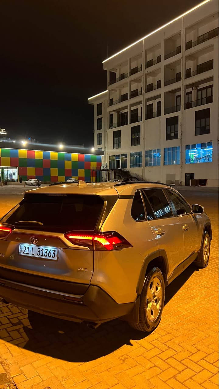 تۆیۆتا راڤ٤ 
مواسەفات xle تاک ئەکسل
٧٧ هەزار مایل
٤ پارچە پەمپی ئەمریکا
هەموو گیانی بە شەرت
0️⃣7️⃣7️⃣3️⃣9️⃣9️⃣4️⃣7️⃣7️⃣7️⃣7️⃣ السليمانية, العراق
