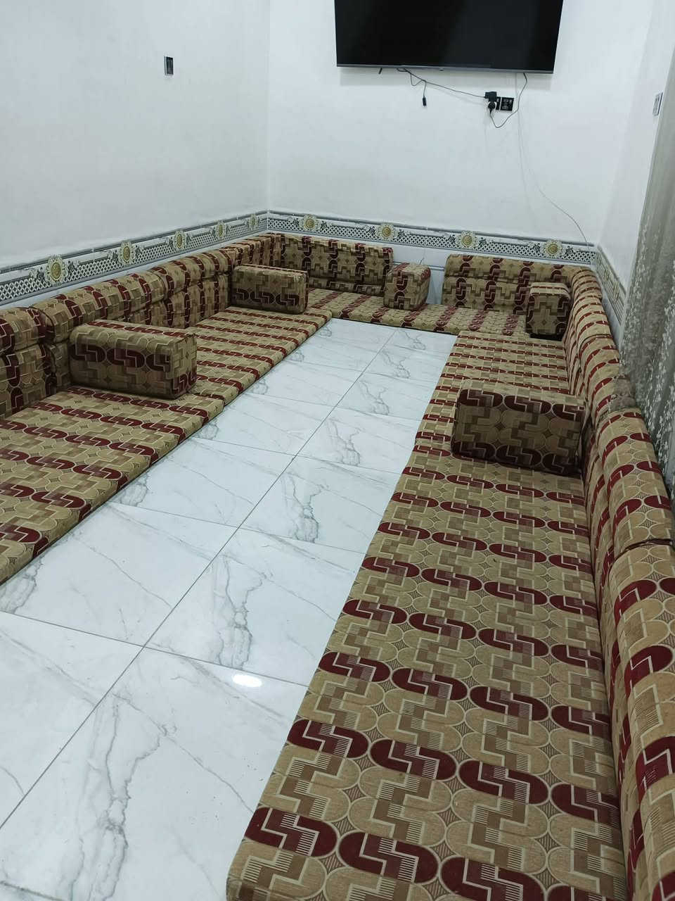 ديوان ارضي 6 دواشك 6 تكيات 12 ضهر  200بي مجال  الي يريده يراسلني  نضيف مابي اي شي...... الي ميطلع عنده الخاص يدز طلب.... @الجميع


**إذا كنت صاحب هذا الإعلان وتريد حذفه لأي سبب، رجاءا أرسل رسالة إلى الدعم الفني**
