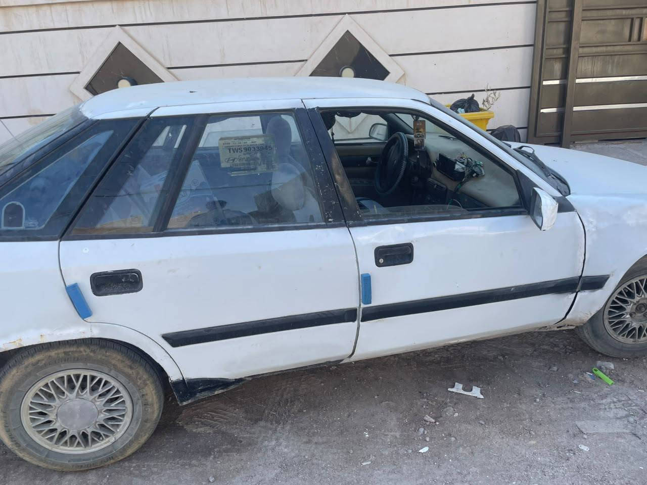 بسم الله الرحمن الرحيم
للبيع دايو إسبيرو 1994 لون أبيض، بحالة جيده وسعر

مناسب.

حاله السياره من الخارج نص نص ومن الداخل مبدل کشنات

جديد

مكان الفلوجة

***********

السعر 26 ورقه بي مجال بسيط للشراي

رقم الانبار انكليزي
