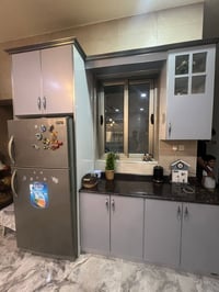 كاونتر خشب mdf للبيع حديث جداً واستعمال قليل ومستعجل فقط الجاد يتواصل ...