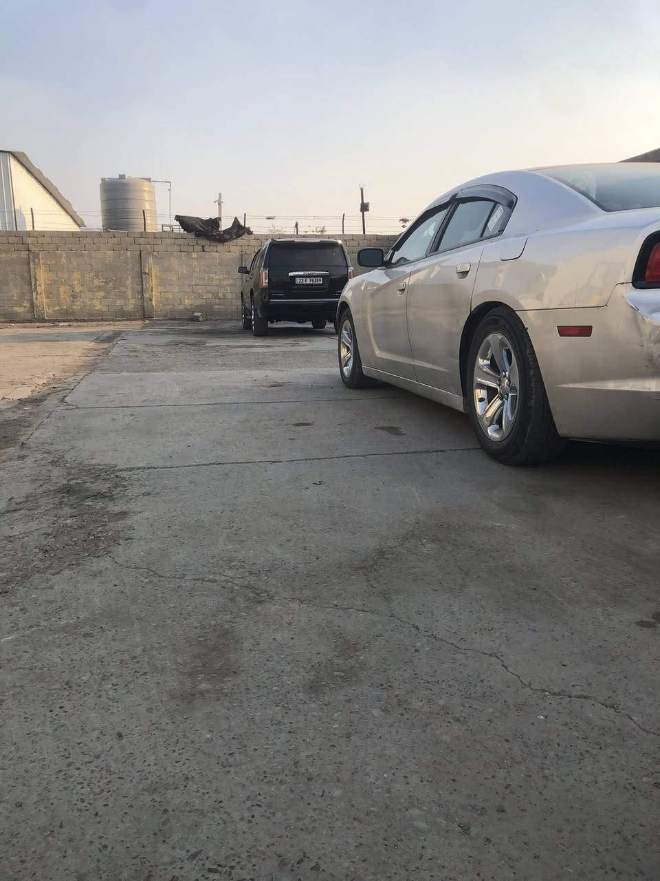 سلام عليكم جارجر ( 2014 ) طك كارتون كله جديد وشغال من محرك وكير وكسل كله بجيس جاهزه لخير زنون كل نقص مابيها اتصل على صاحب السيارة ( ***********)
