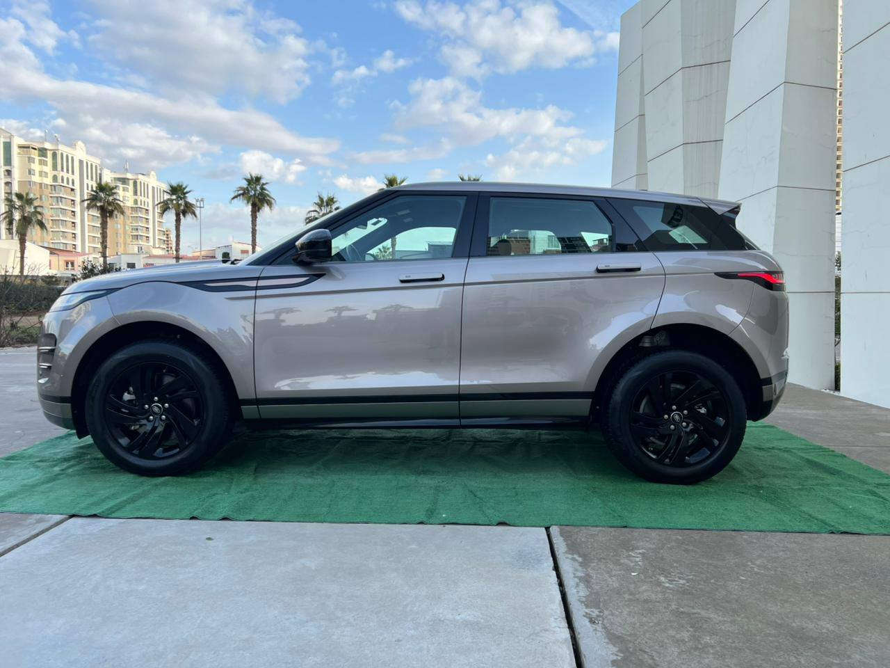 للاستفسار التواصل على الرقم التالي
***********
السياره مرقم بغداد أربيل, العراق
