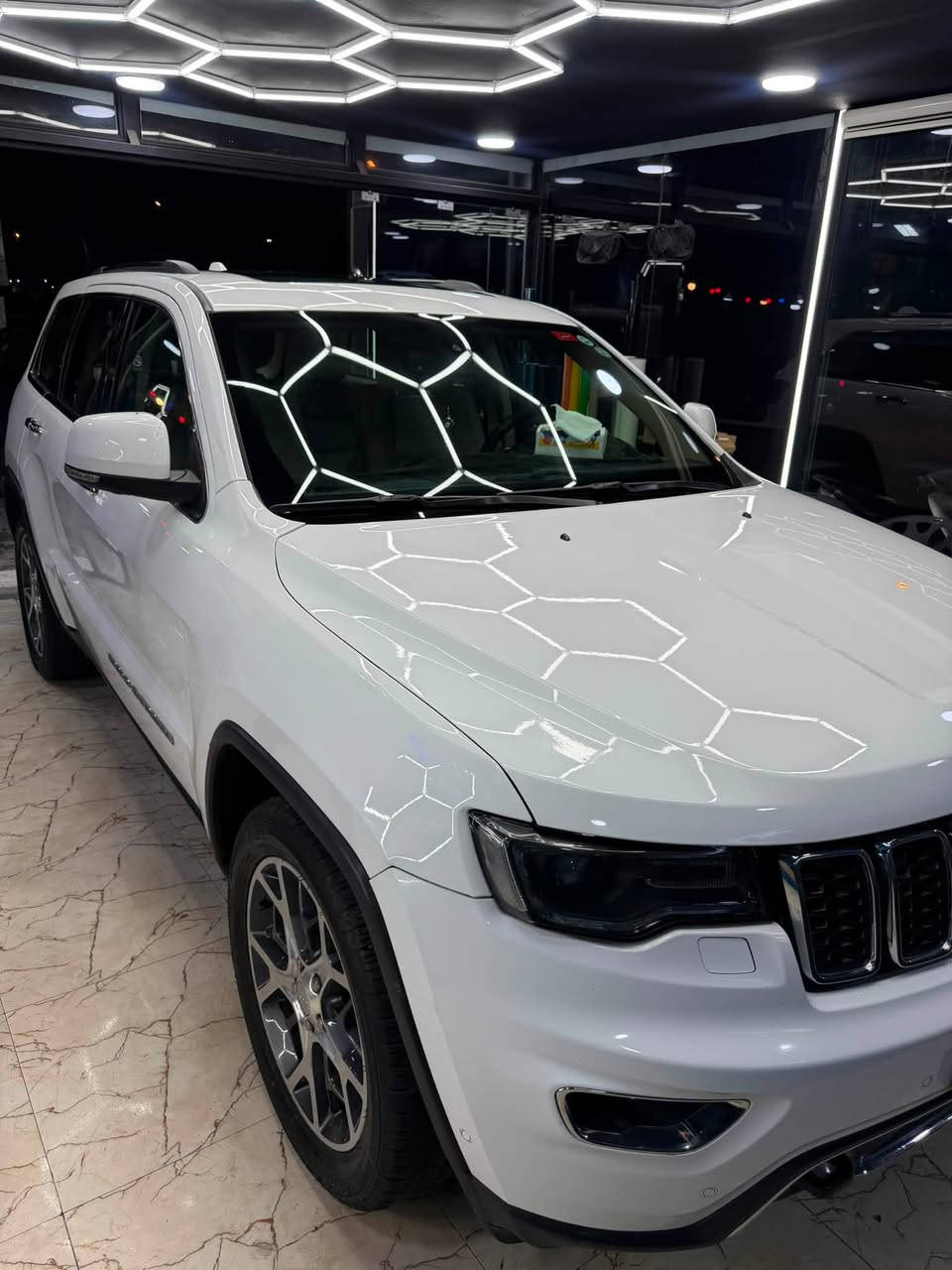 رقم  اربيل باسمي تحويل مباشر موديل 2019
***********للاستفسار 
فول مواصفات ١/١   لمتدد بلاص  3 شاشات 
رادارت جانبيه نظام  النقطه العمياء
نظام التوفف الذاتي 
نظام اطفاء المحرك وتشغيله اوتو 
حجم المحرك 3600
فور ويل 4/4 ماوس  
دبل سلايت بانوراما 
تشغيل عن بعد 
شاشه جبيره 
شفتات ستيرن 
جنطه كهربائي شفط 
دبل كزوز خلفي 
حساسات اماميه + خلفية 
سستم صوت 12 سماعة 
دمامي خلفي بلصندوك
اوتو بارك مساعد اصطفاف
قطعتين تبريد ثلج 
كشن خزن ميموري 3 وضعيات
 مقاعد جلد اصليه  بيجي  
 كهرباء (تدفئة+تبريد) 
 كشن خلفية تدفئه
تدفئه بلاستيرن 
سيدي بلجكمجه  مع ريموتن تحكم بلشاشه 
مري  شفط 
مري قلاب ويه ال R
يدات ستيل اصل 
الداخل صاج ملكي   
 نظام_خرائط(نظام ملاحة)_Navigatio
 كامرة خلفية دوارة اصلية
 استيرن كهرباء +  تدفئة
 فول تحكم استيرن (جهتين امامي + جهتين خلفي) 
 ناقل حركة ٨ نمر
 نظام سبورت s
 نضام اقتصادي
 مري _جانبي_تدفئة مرايا_جانبية_حساسة_للضباب_تعمل_
تلقائياً + اشارة بالمري 
 لايت عدسة زينون يصعد وينزل ويه الستيرن 
كشافات زنون 
زراكات لايت  
برده  بلصندوق شركه  
صدر جديد  باتري جديد تخم تاير جديد  
ادامه كامله جديده
