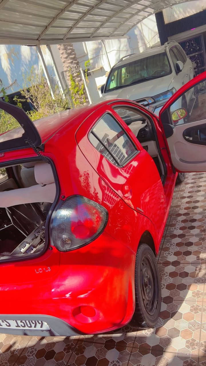 باندا للبيع ٢٠١٣
جاهزه بدون نقص 
سنوية جديده باسمنه رقم بغداد دولي تبريد ثلج 
نقص فقط بوليش 
السعر ٤٦ بيها مجال قليل 
مكاني الاسكندريه
***********
