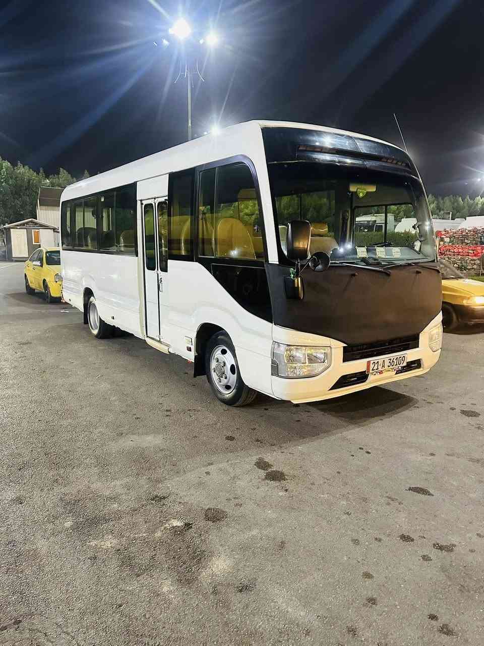 سلام عليكم كوستر مودل ١٧ سياره كامله  دوشمه عامه كشن ستاركس مكينه وكير واكسن كفاله صبغ قليل  مكان سياره كربلاء سعر ٤٢٥  لاستفسار ***********
