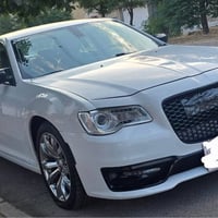 كرايسلر 300C • ٢٠٢٠ • وارد دبي