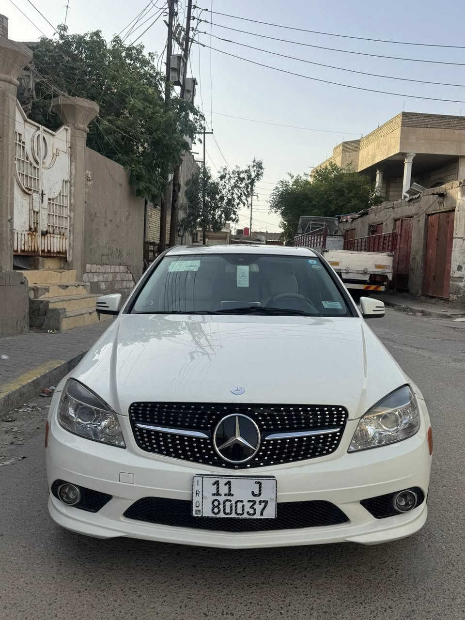 مارسدس مديل 2009c300بأسمي
رقم بغداد أنكليزي السياره داخلهه أبيض جلد
 مكانهه بصره 

مكينه v6   3000  
فتحه
كامره وشاشه كاربلي
حداده 95‎%‎
لايت زنون
أشاير بالمري
تبريد قطعتين
مثبت سرعه 

بيهه رشات أبيع حزام بدون 

قماره وصندوك وبنيد

السعر 108

السياره كلش حلوه بدون اي نقص
*********** واتساب

***********‏ أتصال
