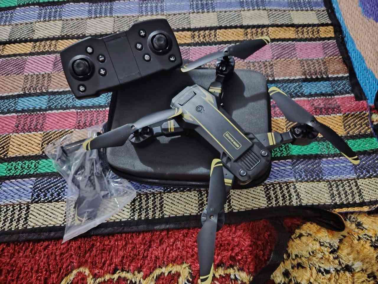 اسلام عليكم شباب عندي درونات جديد منوعه ابيع شلعه ٢٥ قطعه تفحص وتأخذ سعر القطعه ١٢ الف بغداد ***********
