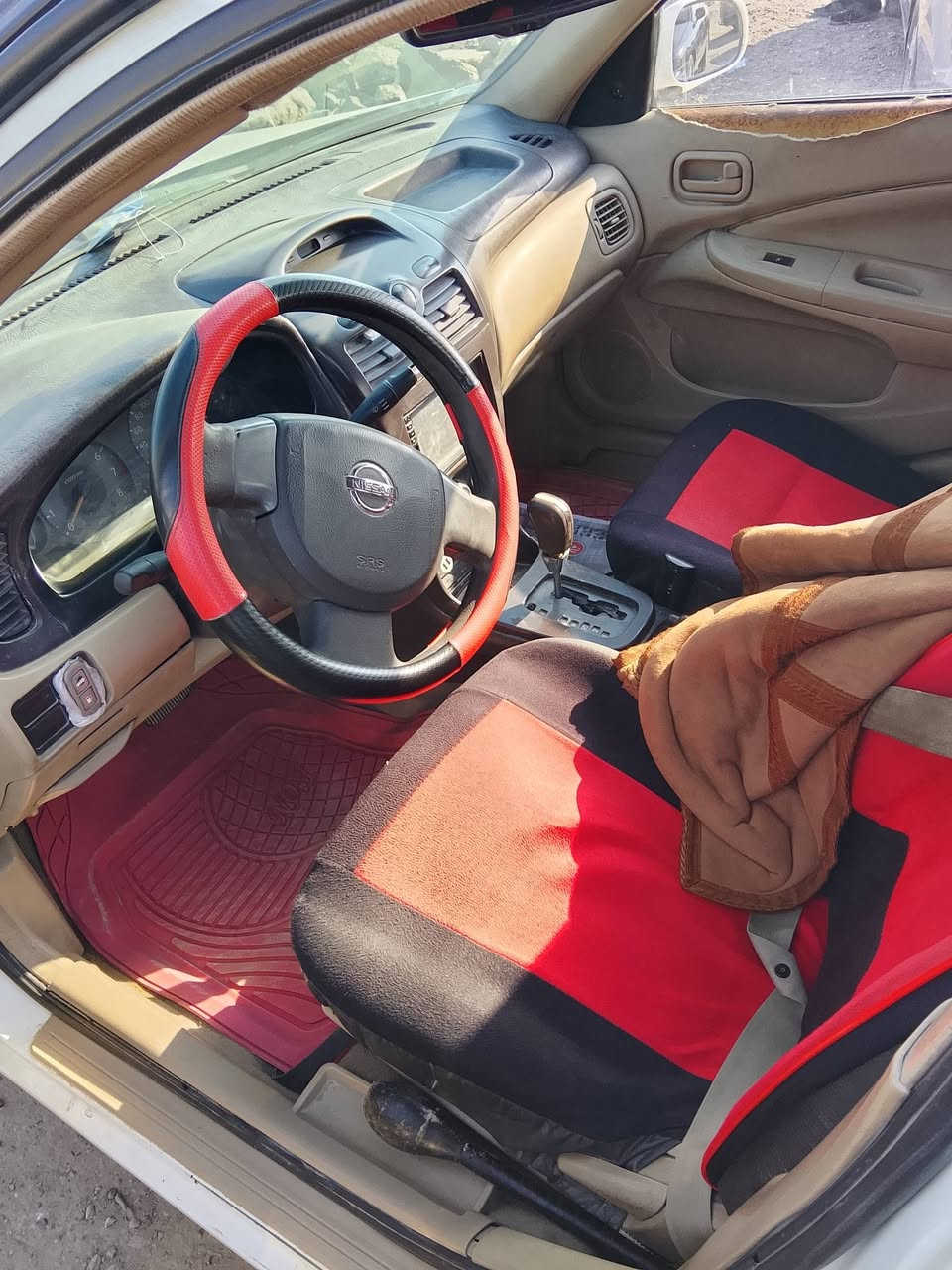 سني للبيع موديل 2009 بغداد انكليزي بسمي تحويل ثاني يوم محرك وكير كفاله سعر 95 وبيهه مجال الاتفسار ***********
