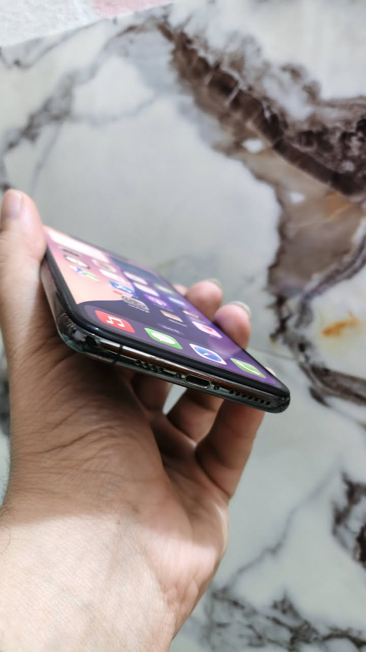 ايفون اكس اس ماكس 
ذاكره 256
بطاريه 75
جهاز وتر بروف 
فقط ضهر مكسور 
مكان بغداد 
سعر200


**إذا كنت صاحب هذا الإعلان وتريد حذفه لأي سبب، رجاءا أرسل رسالة إلى الدعم الفني**