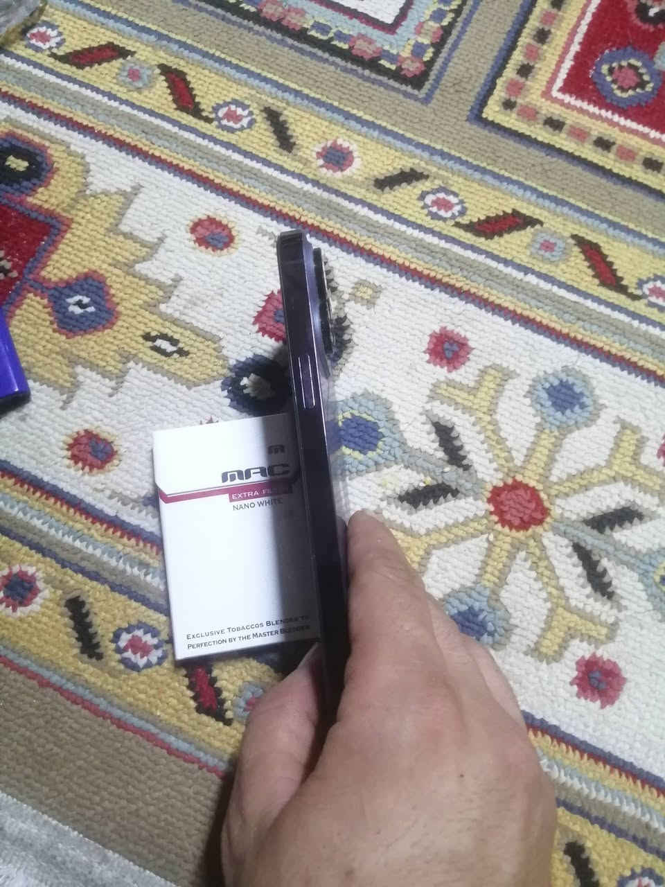 14 برو ماكس ٢٥٦
كلشي بدل بطاريه وشاشا غراض اصليين من دبي 
سعر ٦٠٠ قفل *********** وتساب
