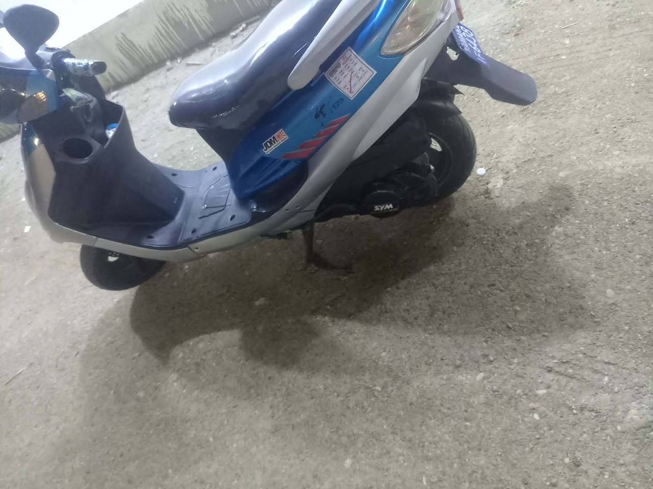 السلام عليكم ماطور سايم ابو عيون للبيع شغال صلف أو هندر او كهربائيات كله شغال ماطور نضيف جدا
مكينه فول نعومه
مكان الرمادي
 ***********الاستفسار
