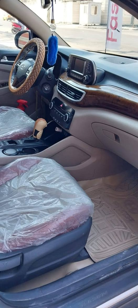 السلام عليكم
توسان 2019 خليجي مكفوله كفاله عامه عده اربع اصابع بارد باب السائق فقط الباقي مكفول
رقم بغداد بأسمي
ماشيه 125
العنوان بغداد شارع فلسطين
للاستفسار ***********
