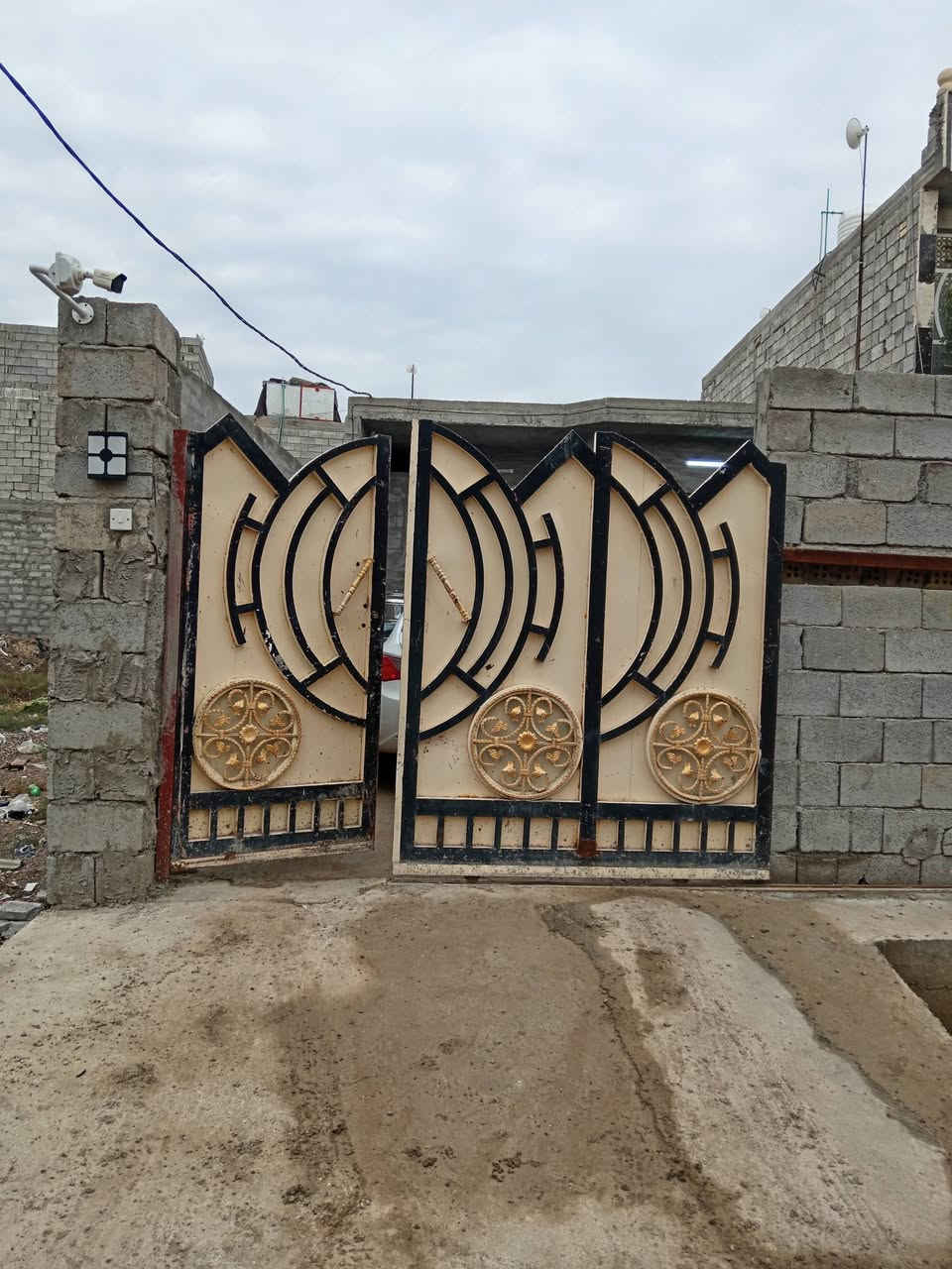 السلام عليكم بيت ١٨٠ متر للبيع في حي الأمير وبي نواقص
للاستفسار الاتصال على الرقم ***********
