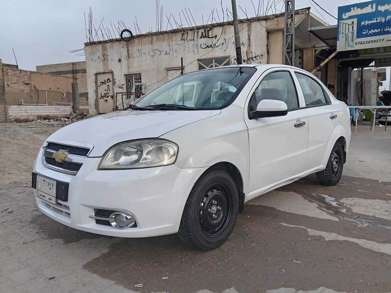 السلام عليكم للبيع افيو وارد خليجي 2009 رقم نجف سنويه صاقطه بل 2019 كير اوتوماتيك محرك مفتوح لاتبخير ولا تنقيص حداديه جديده بيها قطعتين صبغ بنيد وجاملغ وبيهه دحجه من كدام فقط والباقي كفاله سياره جديده وجاهزه كهربائيات شغاله تبريدها شغال عوزه بس شحن غاز السعر 65 وبيها مجال مكان السياره النجف المشخاب رقم التلفون ***********
