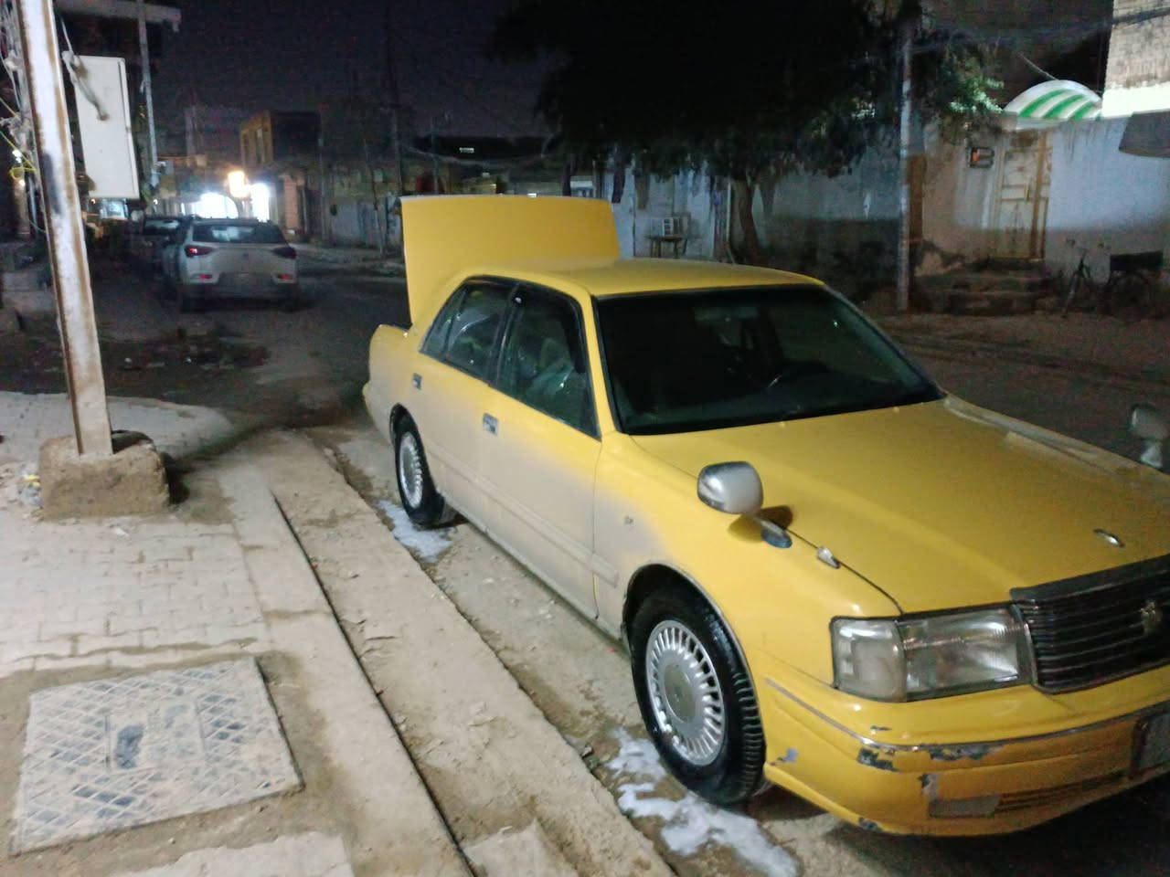 سلام عليكم
راس ثور تكم للبيع او المراوس بملكه 
مكينه وكير شرط قبل سبوع شادهن
سياره جاهزه كلشي ما عايزه 
مصفره هيئه وغرامات 
رقم نجف شرط المداور
***********
سعر 65 وبيهه مجال
