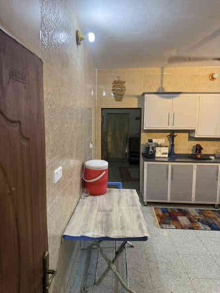 سلام عليكم بيت ١٠٠ مكان البيت قرب شارع المواكب مطلوب اسكان ٣٣.. سعر الصافي ٧٣..   ***********
