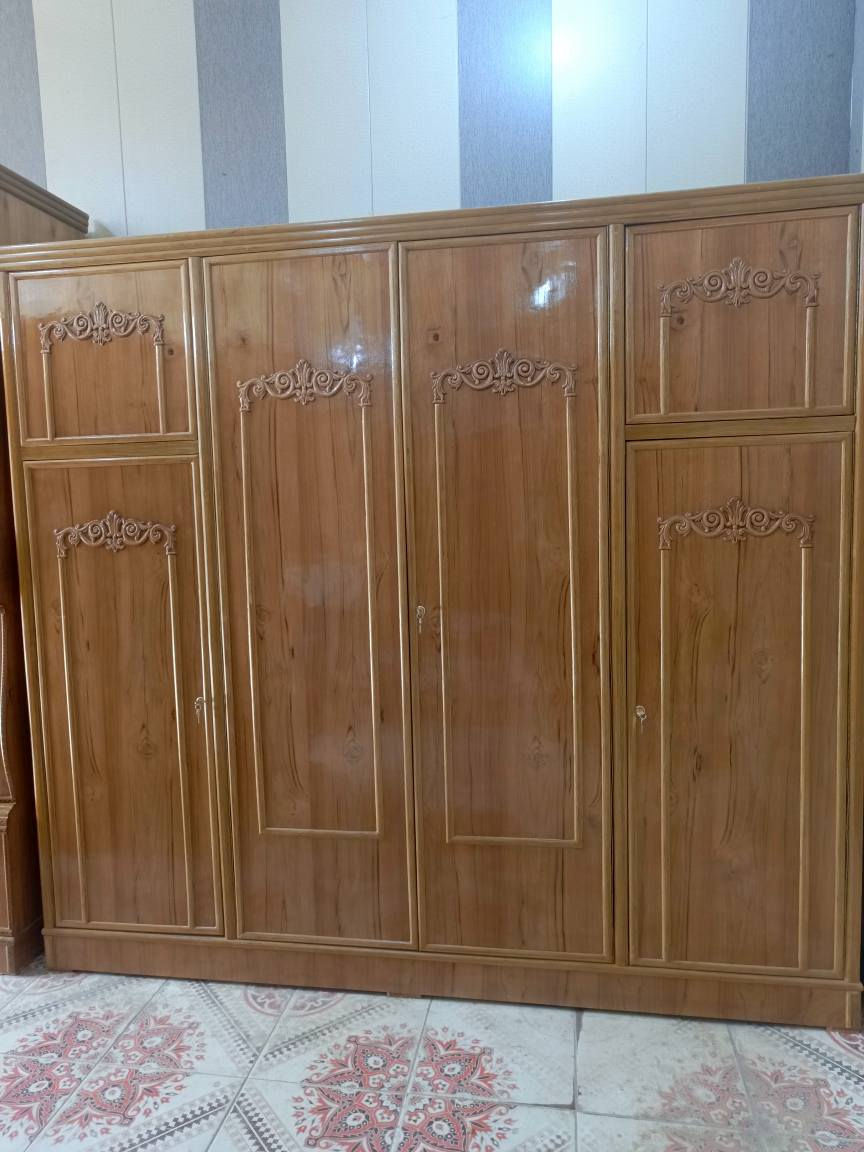 سلام عليكم كنتور ابو الرابعه تزكام توب داخل وخارج صاج جديد ما مستخدم العنوان ميسان حي العامل قرب صيدليه ومجمع الشاكرين رقم الهاتف ***********بي واتساب عمارة, ميسان
