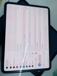 ، ايباد برو M4 للبيع مثل ماموضح كدامكم بلصور نضافه ١٠٠٪؜ الجهاز بعده ب...