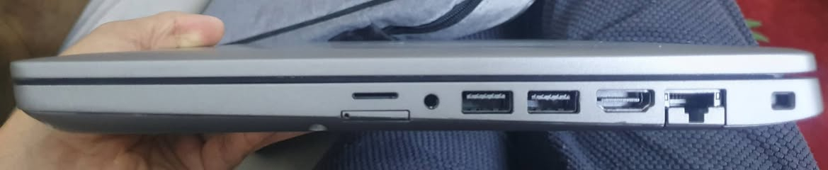 السلام عليكم  السعر ( 250) الف 
لابتوب  dell latitude 5410  للبيع 
 شاحنه مالته وياه 65w 

مواصفات مذكوره بالصوره 
معالج i7 جيل 10 
رام 8 كيكا ddr4 
ذاكره  256 ssd 
كارت شاشه داخلي 
وندوز ١١ 

المكان .. 
بابل .. الحله ..  مركز المدينه


**إذا كنت صاحب هذا الإعلان وتريد حذفه لأي سبب، رجاءا أرسل رسالة إلى الدعم الفني**