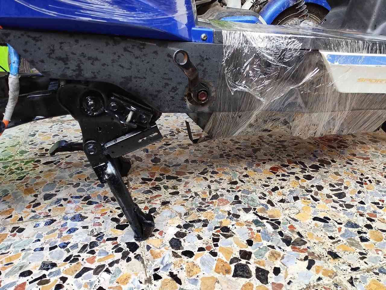 السلام عليكم ماكس شحن مضلع
دراجه نضافه ٨٠بل ميه نفس البصوره ونضف بعد بصمتين وسويجين
بيهه نضام بك وتقرالك العطل بل شاشه نقص بريك خلفي فقط سعر ٤٥٠ وبيهه مجال ***********
